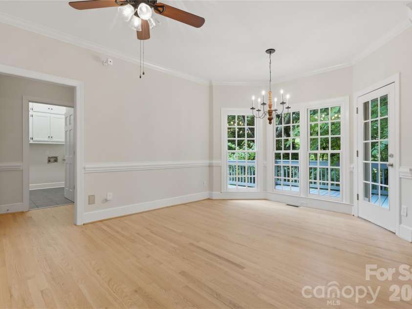 10205 Balmoral Circle, Charlotte, NC 28210.  MLS# CAR4382203, YatesRealty ID 24606. 