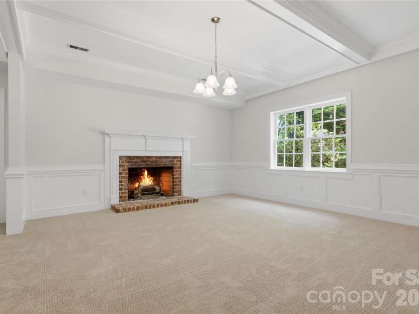 10205 Balmoral Circle, Charlotte, NC 28210.  MLS# CAR4382203, YatesRealty ID 24606. 
