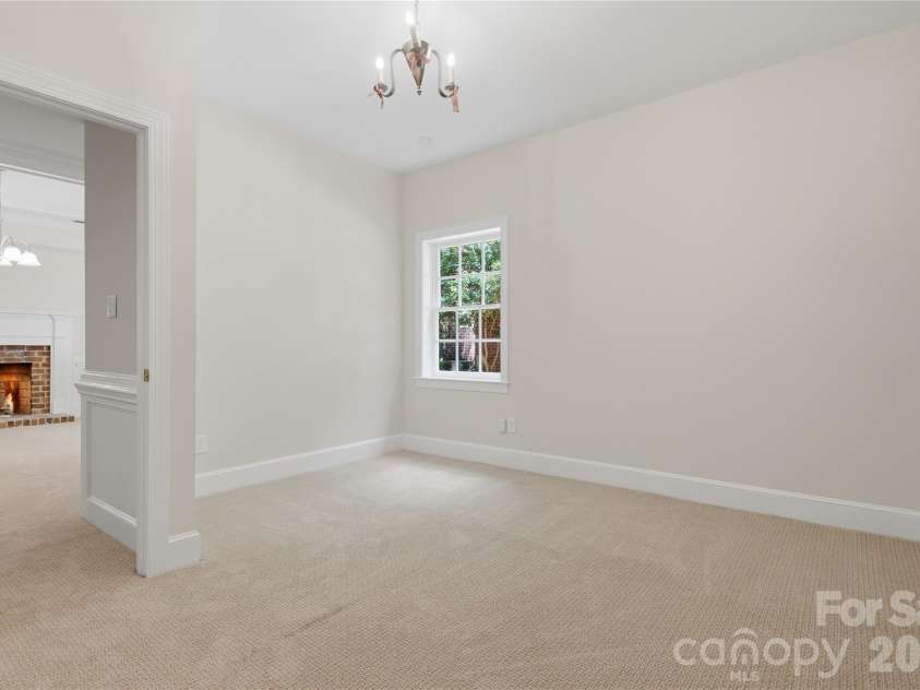 10205 Balmoral Circle, Charlotte, NC 28210.  MLS# CAR4382203, YatesRealty ID 24606. 