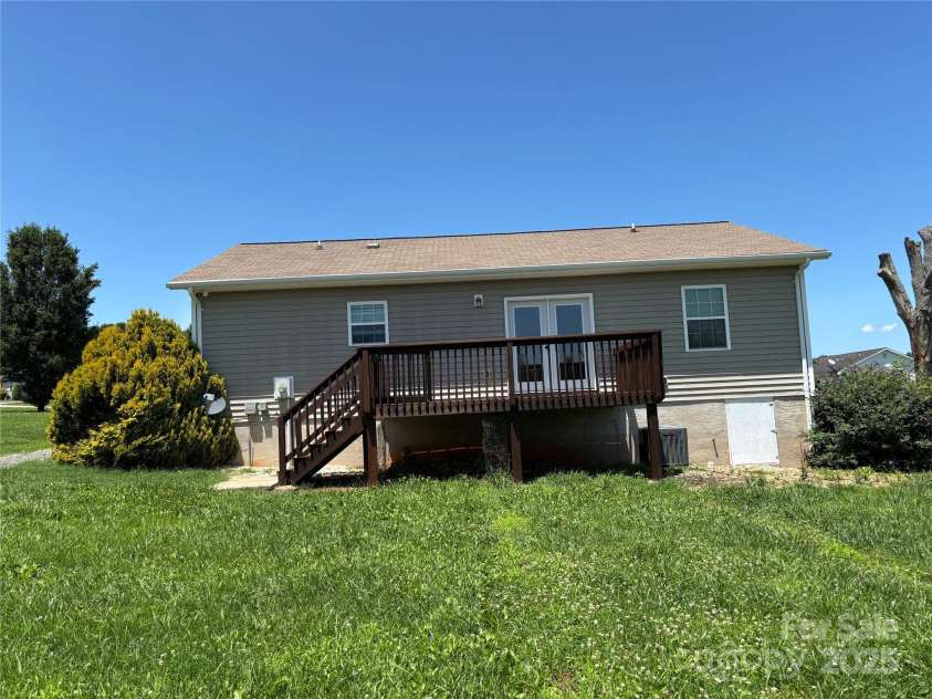 72 Helens Way, Taylorsville, NC 28681.  MLS# CAR4274812, YatesRealty ID 24607. 