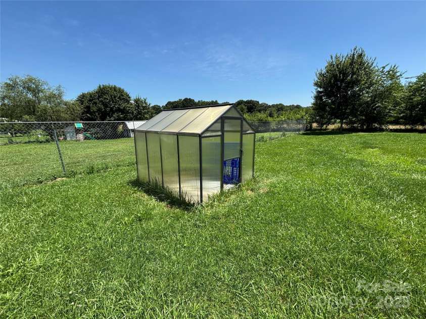 72 Helens Way, Taylorsville, NC 28681.  MLS# CAR4274812, YatesRealty ID 24607. 