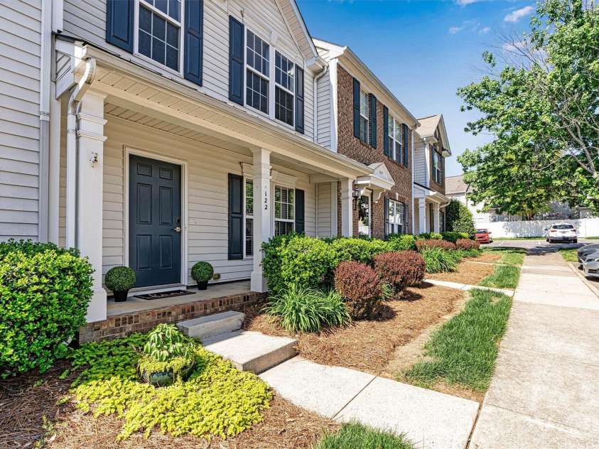 122 Kallie Loop, Mooresville, NC 28117.  MLS# CAR4367976, YatesRealty ID 24608. 