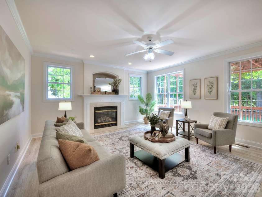 6316 Glengarrie Lane, Huntersville, NC 28078.  MLS# CAR4385074, YatesRealty ID 24609. 