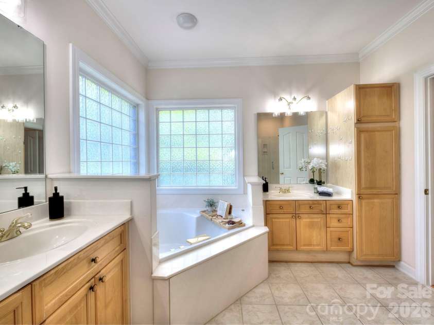 6316 Glengarrie Lane, Huntersville, NC 28078.  MLS# CAR4385074, YatesRealty ID 24609. 