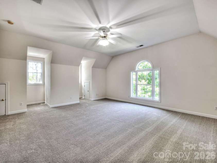 6316 Glengarrie Lane, Huntersville, NC 28078.  MLS# CAR4385074, YatesRealty ID 24609. 