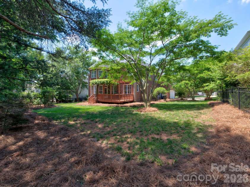6316 Glengarrie Lane, Huntersville, NC 28078.  MLS# CAR4385074, YatesRealty ID 24609. 