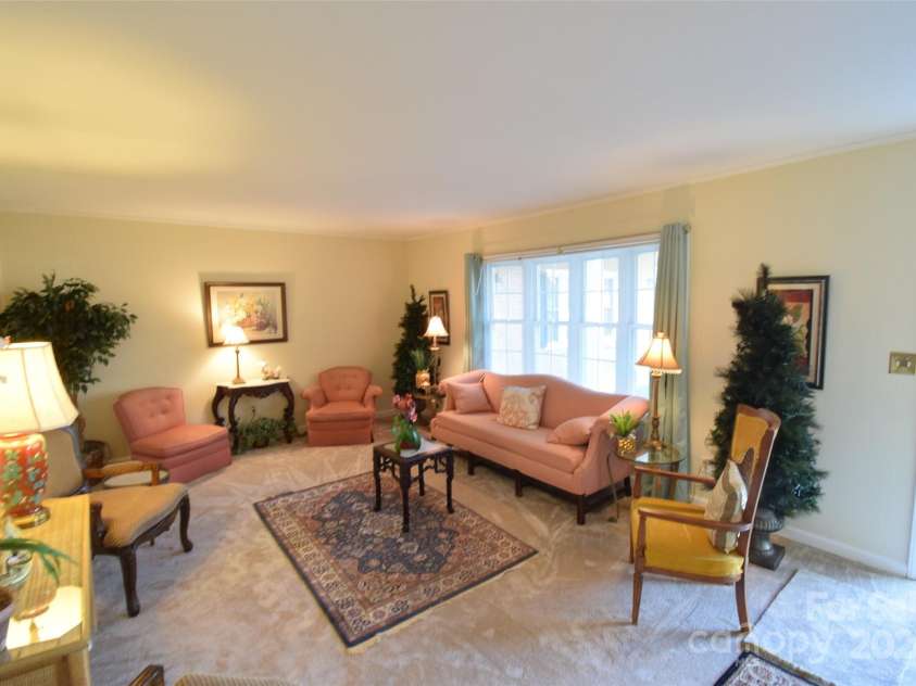 623 New Hope Road, Gastonia, NC 28054.  MLS# CAR4317091, YatesRealty ID 2461. 