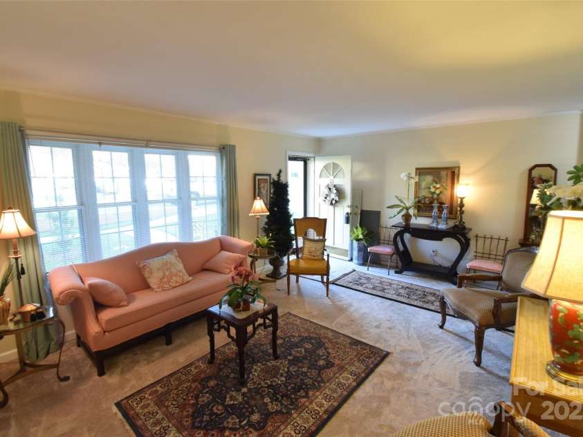 623 New Hope Road, Gastonia, NC 28054.  MLS# CAR4317091, YatesRealty ID 2461. 