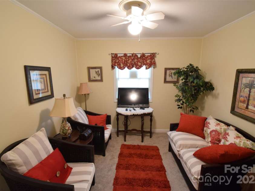623 New Hope Road, Gastonia, NC 28054.  MLS# CAR4317091, YatesRealty ID 2461. 