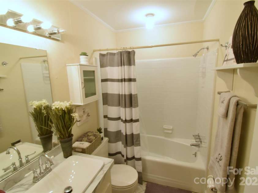 623 New Hope Road, Gastonia, NC 28054.  MLS# CAR4317091, YatesRealty ID 2461. 