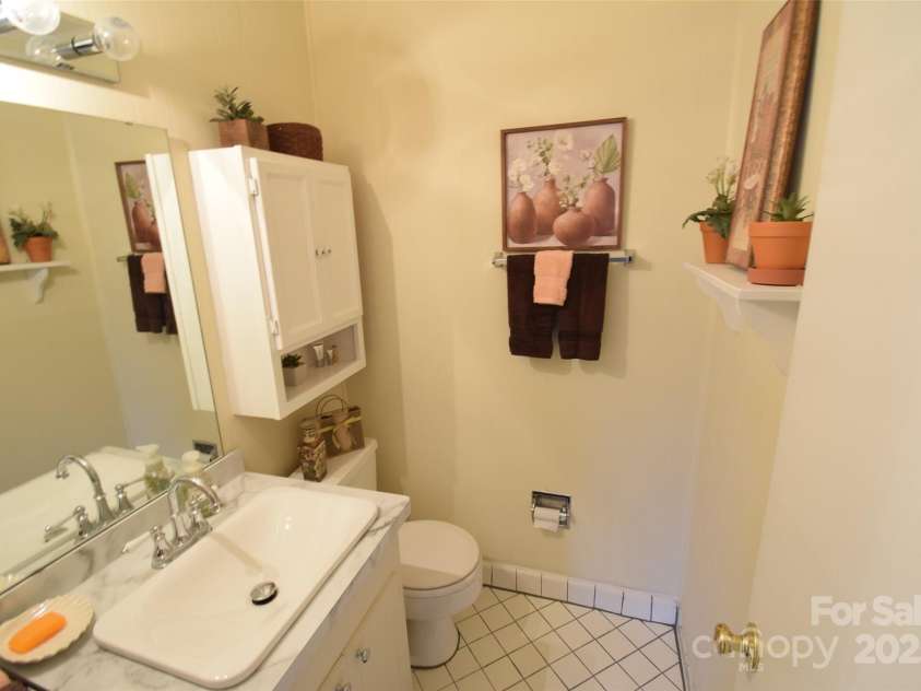 623 New Hope Road, Gastonia, NC 28054.  MLS# CAR4317091, YatesRealty ID 2461. 