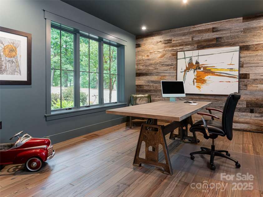 93 Pinchot Forest Drive, Asheville, NC 28803.  MLS# CAR4235748, YatesRealty ID 2461. 