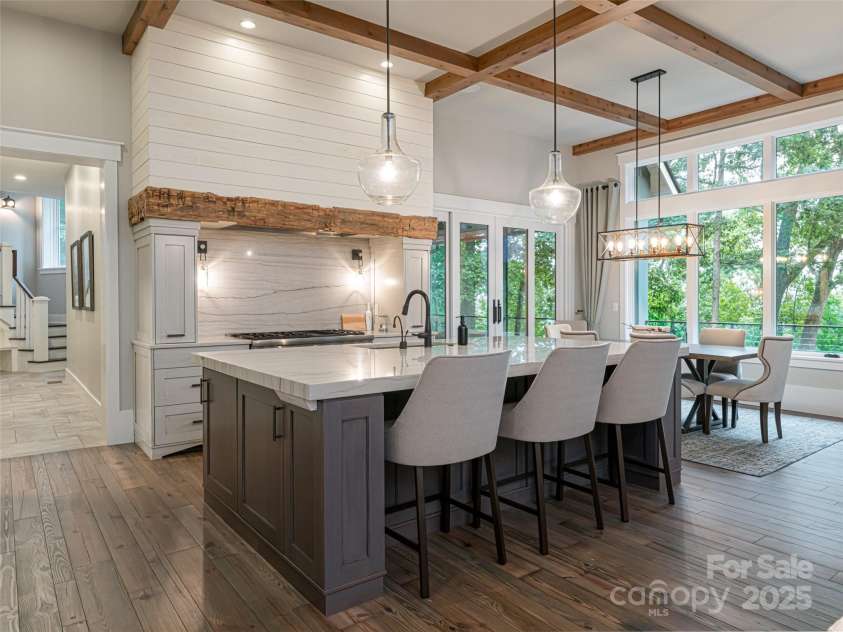 93 Pinchot Forest Drive, Asheville, NC 28803.  MLS# CAR4235748, YatesRealty ID 2461. 