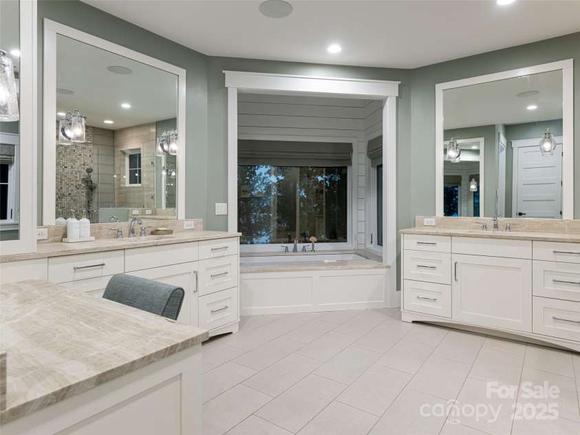 93 Pinchot Forest Drive, Asheville, NC 28803.  MLS# CAR4235748, YatesRealty ID 2461. 