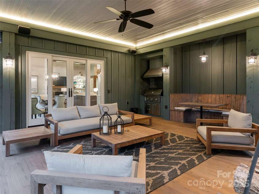 93 Pinchot Forest Drive, Asheville, NC 28803.  MLS# CAR4235748, YatesRealty ID 2461. 