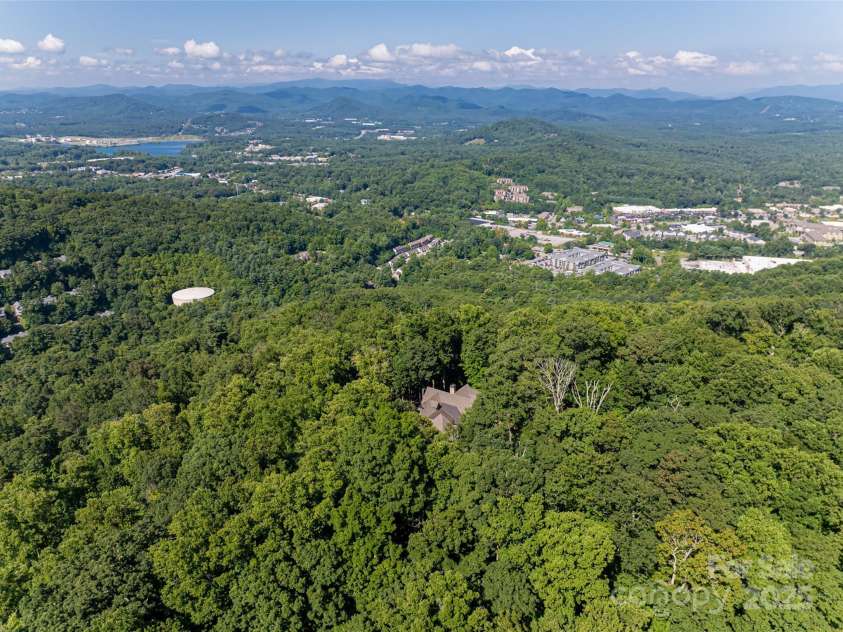 93 Pinchot Forest Drive, Asheville, NC 28803.  MLS# CAR4235748, YatesRealty ID 2461. 