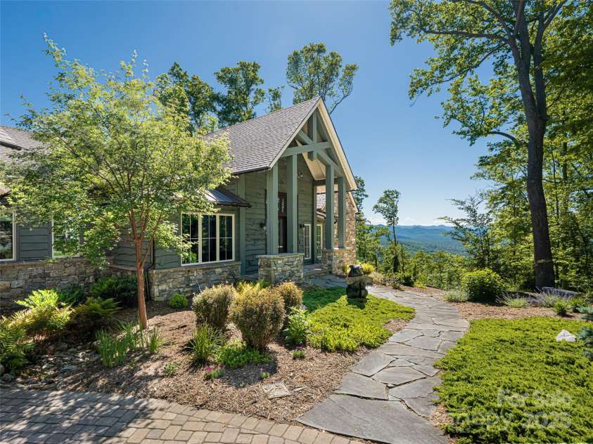 93 Pinchot Forest Drive, Asheville, NC 28803.  MLS# CAR4235748, YatesRealty ID 2461. 