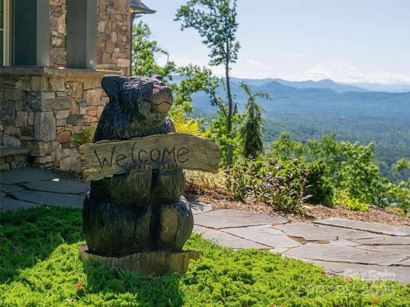 93 Pinchot Forest Drive, Asheville, NC 28803.  MLS# CAR4235748, YatesRealty ID 2461. 