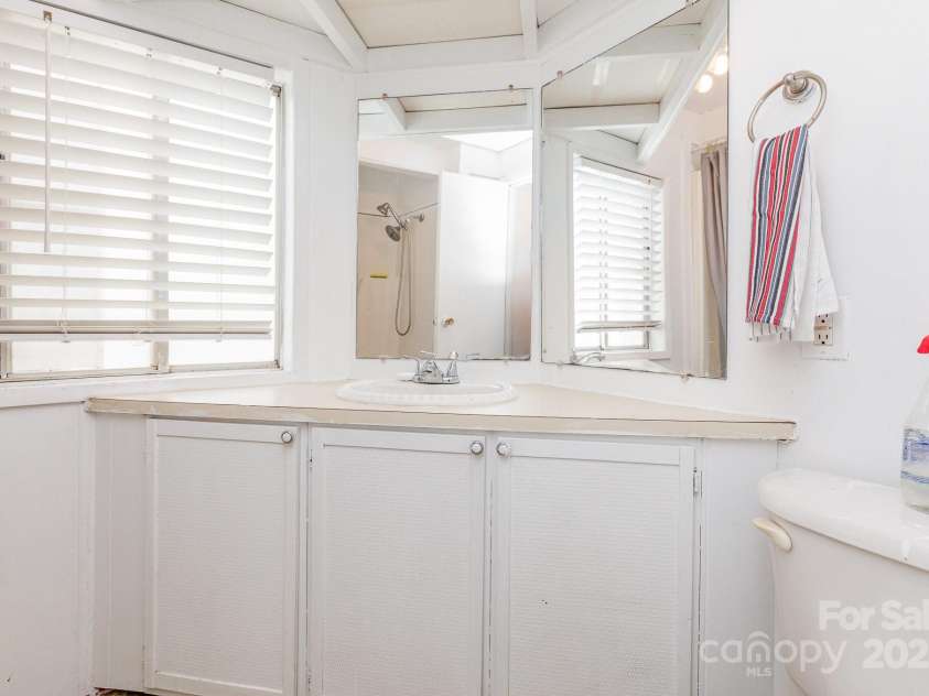 10 Cedarvilla Drive, Rock Hill, SC 29730.  MLS# CAR4264825, YatesRealty ID 24610. 