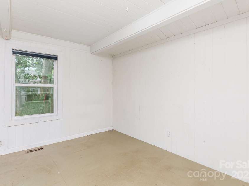 10 Cedarvilla Drive, Rock Hill, SC 29730.  MLS# CAR4264825, YatesRealty ID 24610. 