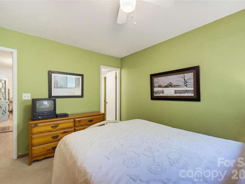 223 Little Cove Road, Sylva, NC 28779.  MLS# CAR4379078, YatesRealty ID 24613. 