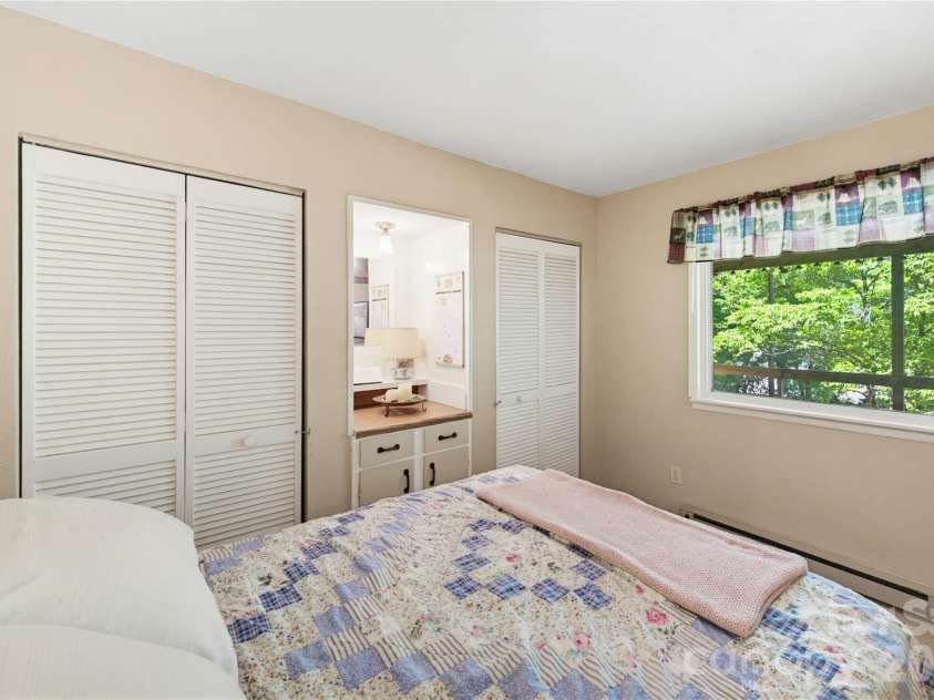 223 Little Cove Road, Sylva, NC 28779.  MLS# CAR4379078, YatesRealty ID 24613. 
