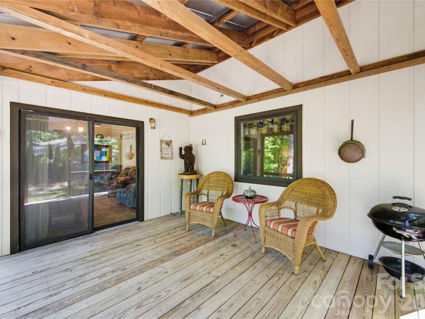 223 Little Cove Road, Sylva, NC 28779.  MLS# CAR4379078, YatesRealty ID 24613. 