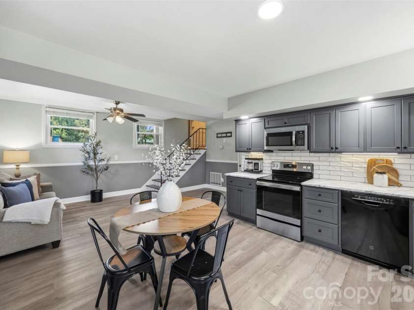 3806 Amsbury Road, Concord, NC 28025.  MLS# CAR4385108, YatesRealty ID 24614. 