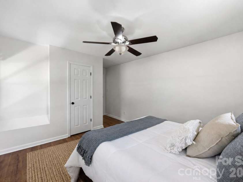 3806 Amsbury Road, Concord, NC 28025.  MLS# CAR4385108, YatesRealty ID 24614. 