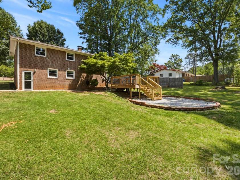 3806 Amsbury Road, Concord, NC 28025.  MLS# CAR4385108, YatesRealty ID 24614. 