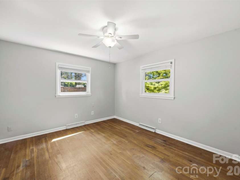 3806 Amsbury Road, Concord, NC 28025.  MLS# CAR4385108, YatesRealty ID 24614. Flex space on upper level that can be used as a bedroom. 