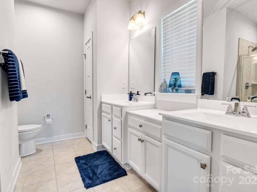 5112 Larewood Drive, Charlotte, NC 28215.  MLS# CAR4253213, YatesRealty ID 24615. 