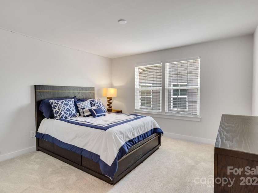 5112 Larewood Drive, Charlotte, NC 28215.  MLS# CAR4253213, YatesRealty ID 24615. 