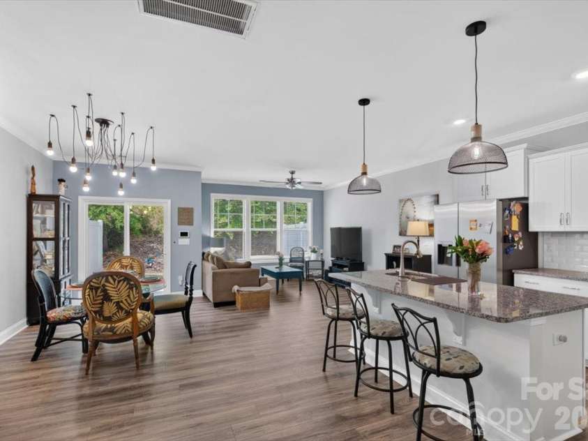 629 Cypress Glen Lane, Lake Wylie, SC 29710.  MLS# CAR4396476, YatesRealty ID 24615. Open floorplan