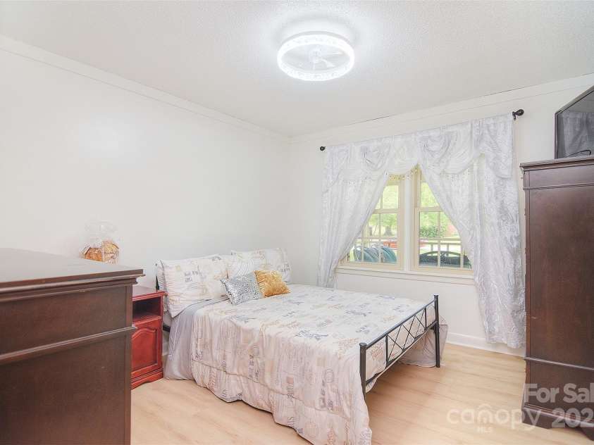 109 Larch Road, Salisbury, NC 28147.  MLS# CAR4262843, YatesRealty ID 24616. 