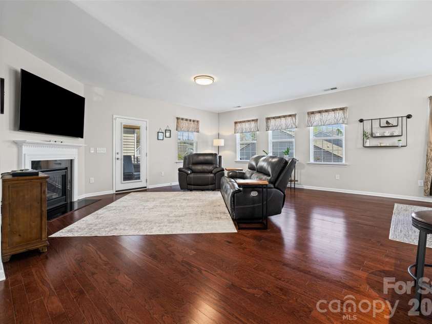 421 Brier Knob Drive, Fort Mill, SC 29715.  MLS# CAR4350120, YatesRealty ID 24616. 