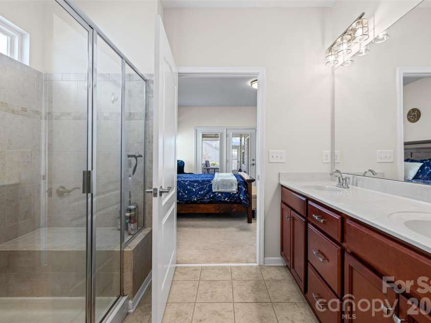 421 Brier Knob Drive, Fort Mill, SC 29715.  MLS# CAR4350120, YatesRealty ID 24616. 