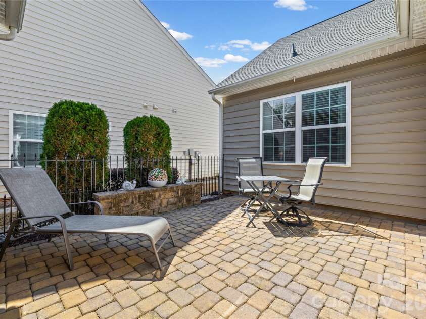 421 Brier Knob Drive, Fort Mill, SC 29715.  MLS# CAR4350120, YatesRealty ID 24616. 