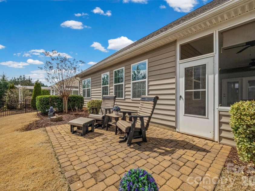 421 Brier Knob Drive, Fort Mill, SC 29715.  MLS# CAR4350120, YatesRealty ID 24616. 