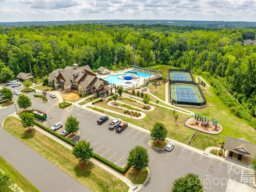 421 Brier Knob Drive, Fort Mill, SC 29715.  MLS# CAR4350120, YatesRealty ID 24616. 