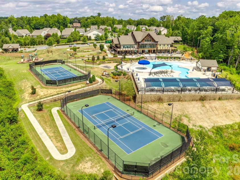 421 Brier Knob Drive, Fort Mill, SC 29715.  MLS# CAR4350120, YatesRealty ID 24616. 