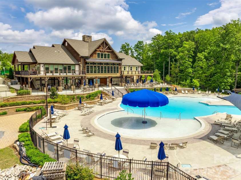 421 Brier Knob Drive, Fort Mill, SC 29715.  MLS# CAR4350120, YatesRealty ID 24616. 