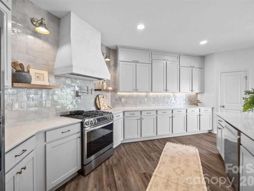 138 Lambeth Loop, Mooresville, NC 28115.  MLS# CAR4371351, YatesRealty ID 24617. 