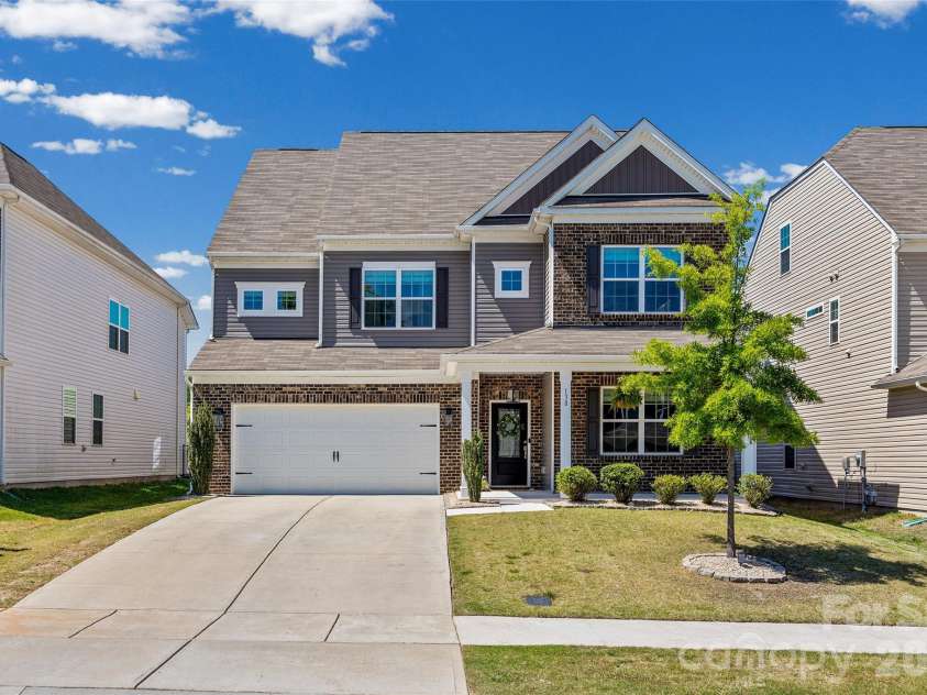 138 Lambeth Loop, Mooresville, NC 28115.  MLS# CAR4371351, YatesRealty ID 24617. 
