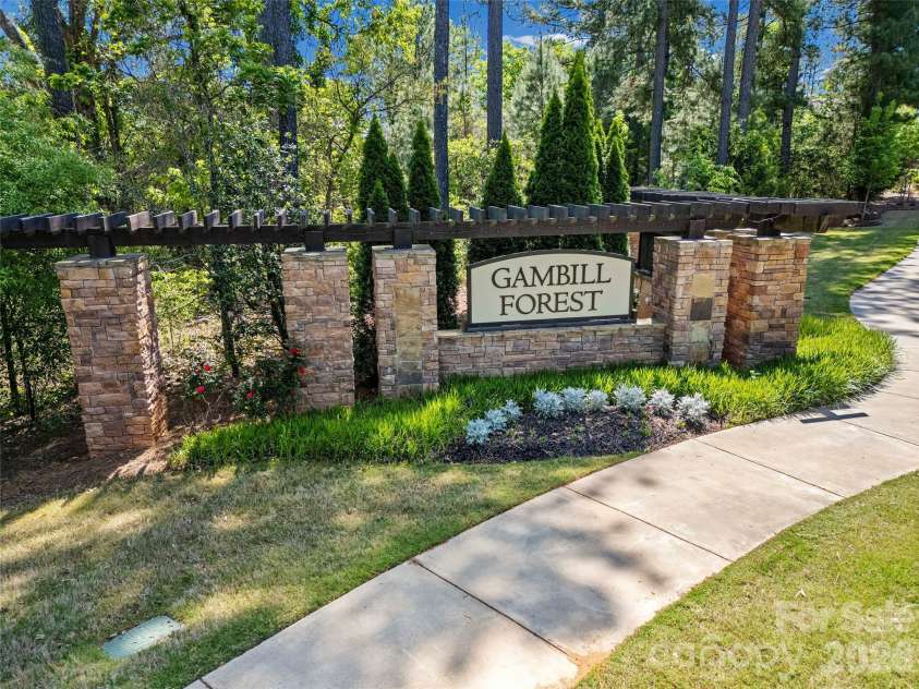 138 Lambeth Loop, Mooresville, NC 28115.  MLS# CAR4371351, YatesRealty ID 24617. 