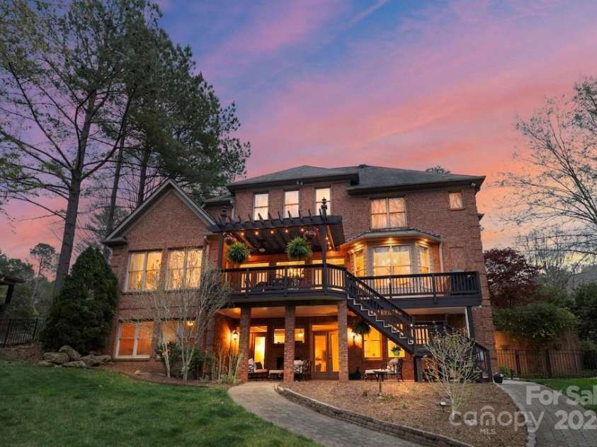 8915 Linden Grove Court, Sherrills Ford, NC 28673.  MLS# CAR4297901, YatesRealty ID 24617. 