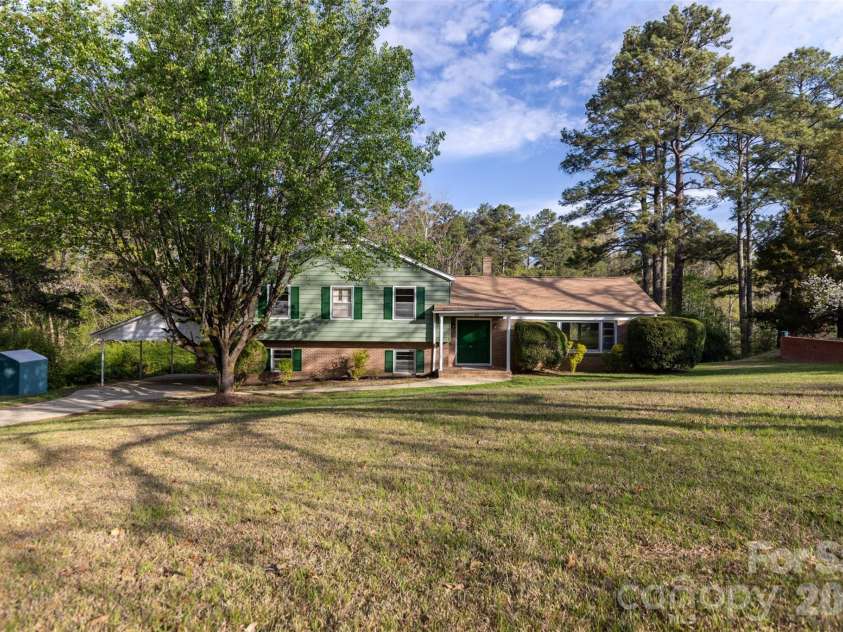 347 Red Fox Trail, Rock Hill, SC 29730.  MLS# CAR4363660, YatesRealty ID 24618. 