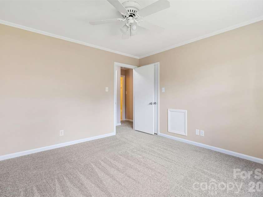 347 Red Fox Trail, Rock Hill, SC 29730.  MLS# CAR4363660, YatesRealty ID 24618. Upper level bedroom 2