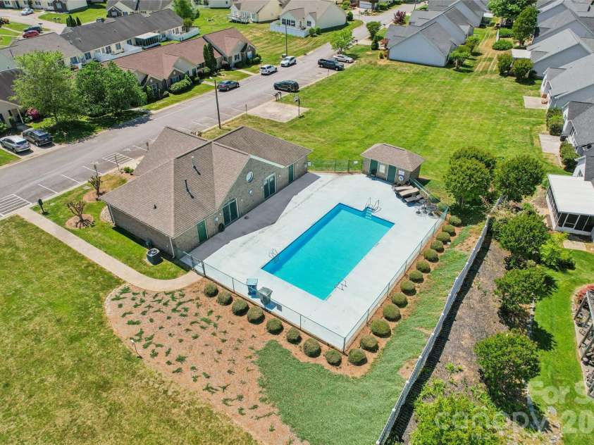 506 Hidden Creek Circle, Salisbury, NC 28147.  MLS# CAR4372810, YatesRealty ID 24619. Community Pool