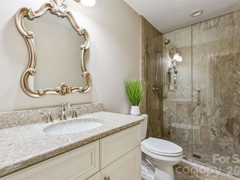506 Hidden Creek Circle, Salisbury, NC 28147.  MLS# CAR4372810, YatesRealty ID 24619. Secondary bathroom